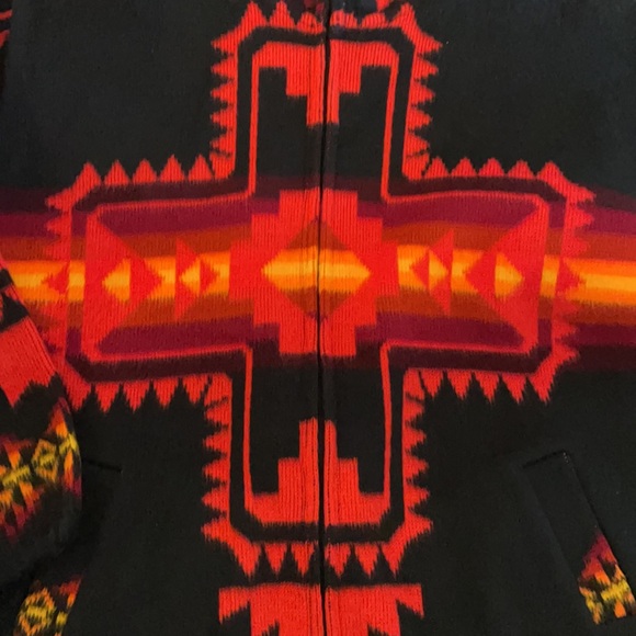 Artesan Hand Made Ecuadorian Sweater - Picture 3 of 5